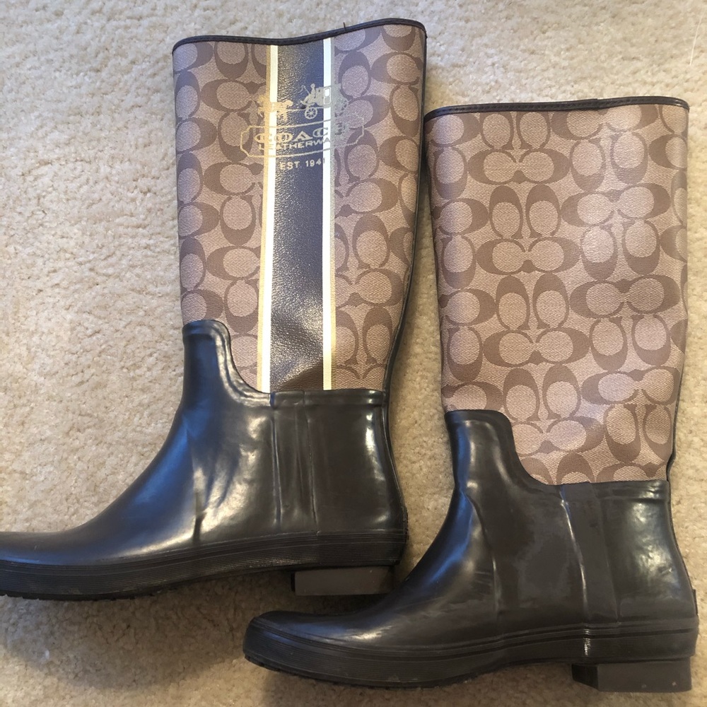 Coach RAIN BOOTS!!